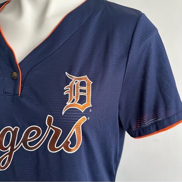 Detroit Tigers Apparel, Size Large - Picture 7 of 7